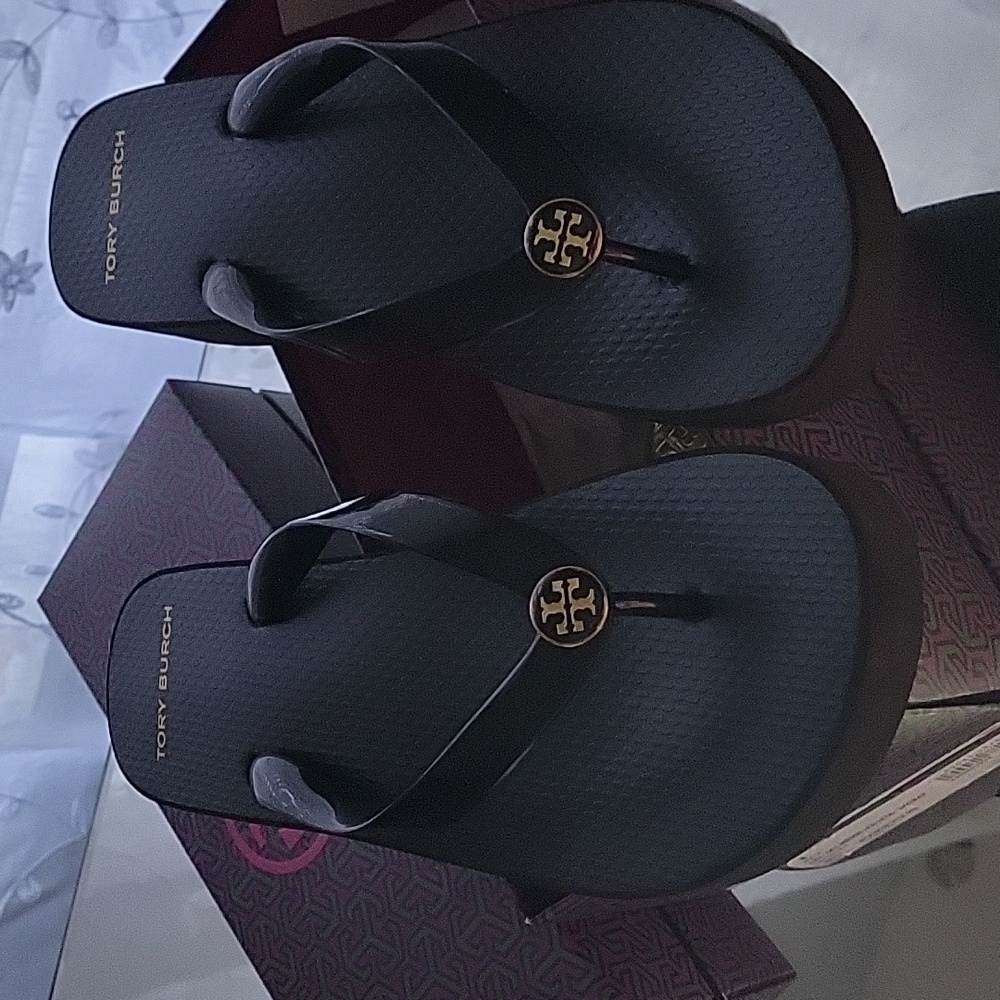 Tory Burch sandles